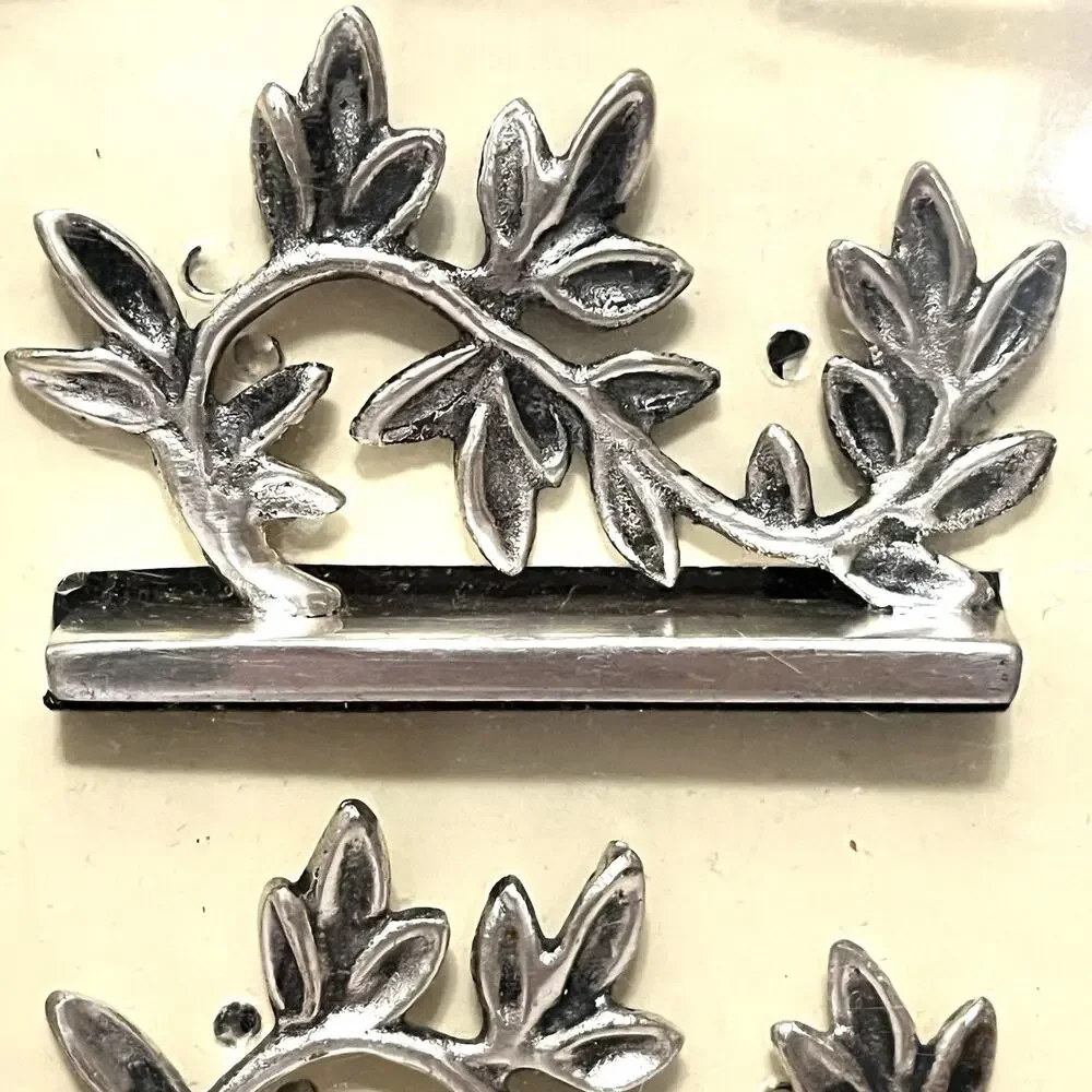 Pottery Barn Silver Vine Leaves Placecard Name Holders Set of 4
